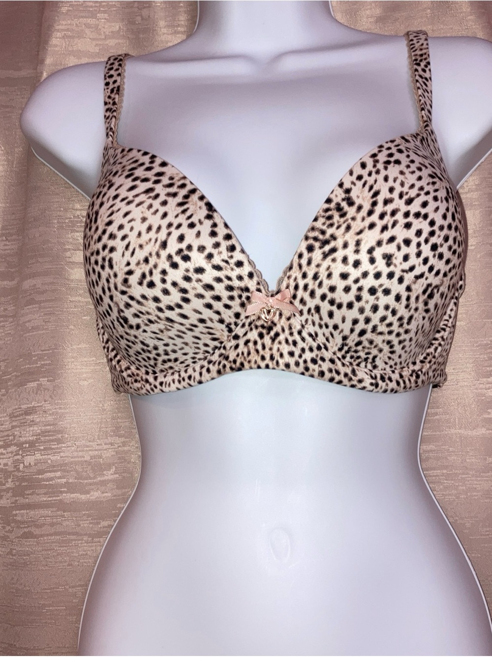 Victoria's Secret No Wire Leopard Print Satin Padded Bra Tan and Black 36C